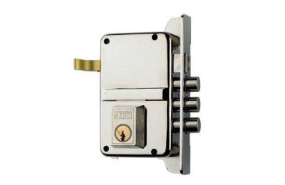 CERRADURA YALE 8NI-DERECHA PICAPO+3BULONES
