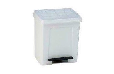 CUBO BASURA PLASTICO C/PEDAL 8 LTS.