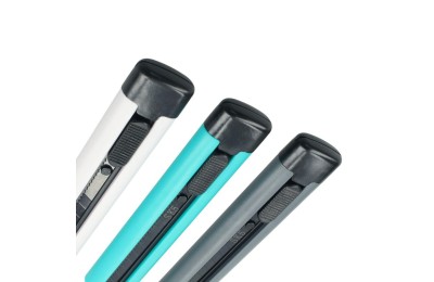 CUTTER FSK 18 MM. PLASTICO 2 CUCHILLAS