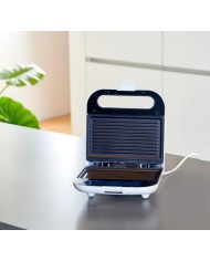 SANDWICHERA TAURUS CUADRADA LUXE 800W.