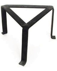 TREBEDE HIERRO TRIANGULAR 30X17CMS. FC.