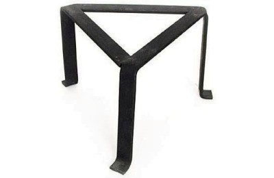 TREBEDE HIERRO TRIANGULAR 40X20CMS. FC.