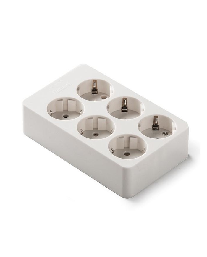 BASE MULTIPLE 6 TOMAS 16A T.T. SIN CABLE