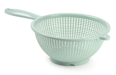 ESCURRIDOR PLASTICFORTE CON MANGO VRM 22 CMS.