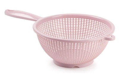 ESCURRIDOR PLASTICFORTE CON MANGO VRM 22 CMS.